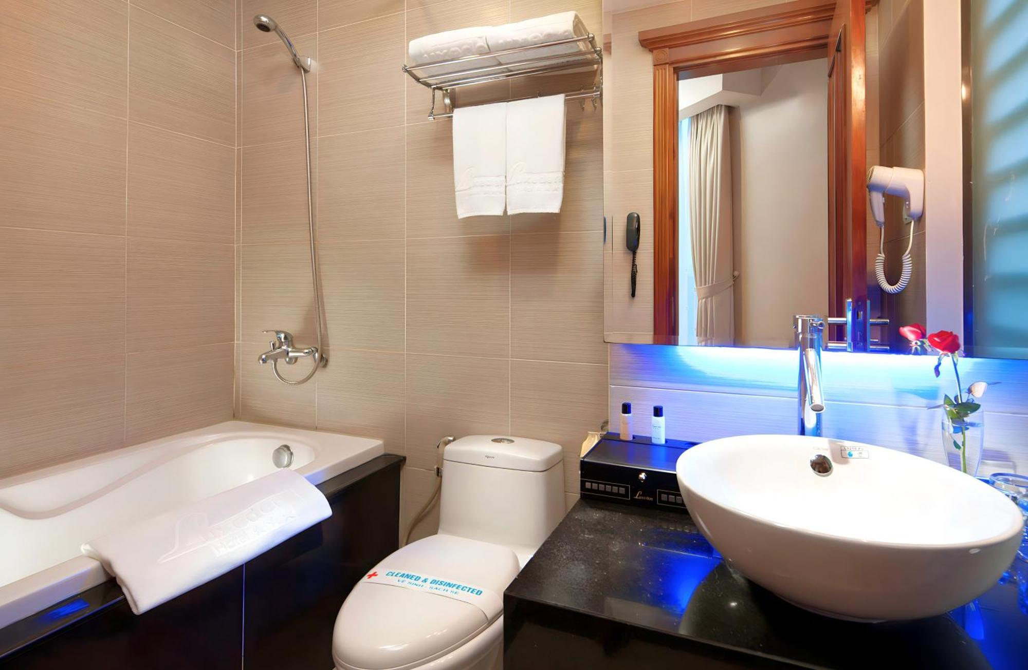 Luxeden Hotel Hanoi Dış mekan fotoğraf
