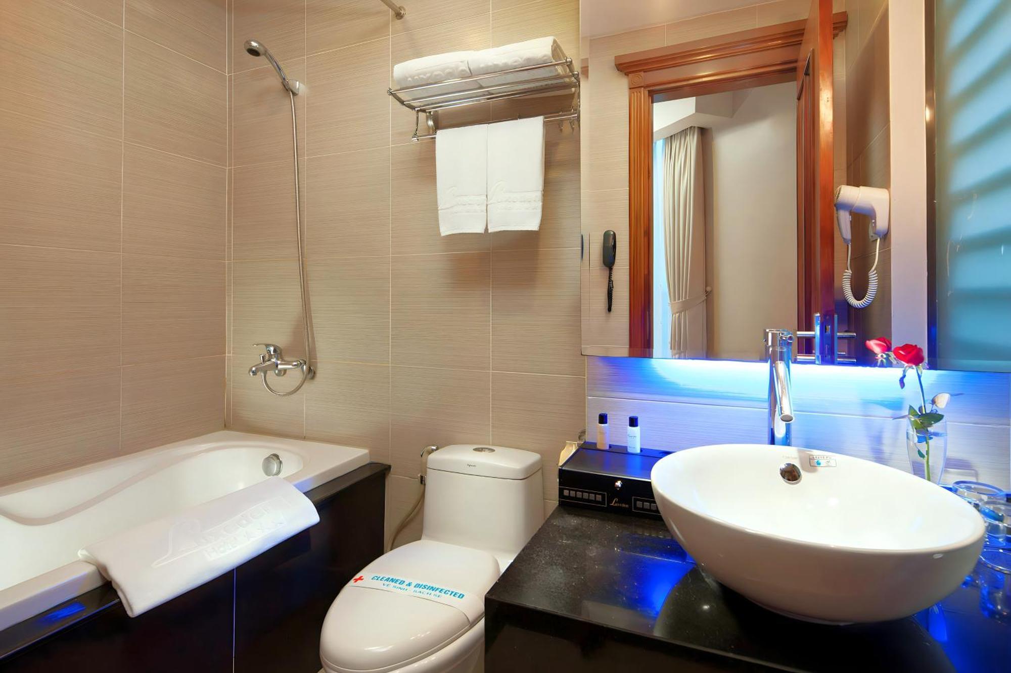 Luxeden Hotel Hanoi Dış mekan fotoğraf